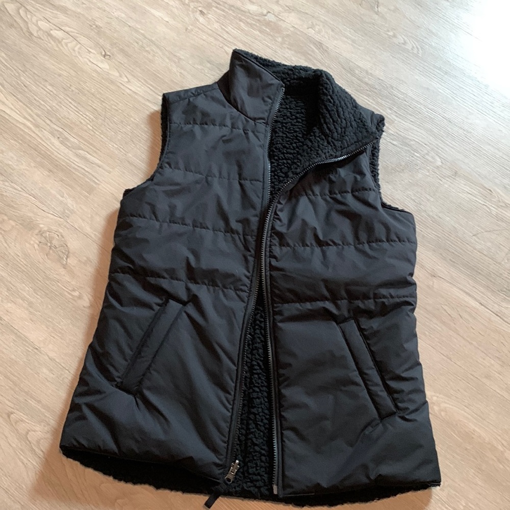 North face Reversible size medium